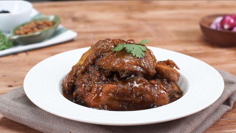 Video - Resep Ayam Sioh Tauco, Manis Gurih Sajian Khas Peranakan