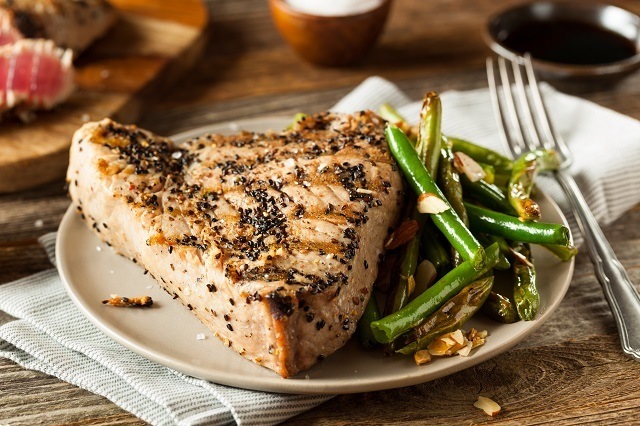 Protein dalam ikan tuna sangat baik bagi tubuh. (Foto: Shutterstock)