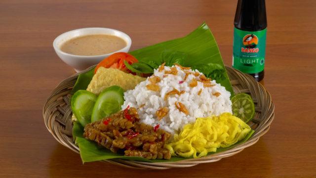 untuk resep sarapan pagi, pelajari cara membuat nasi uduk