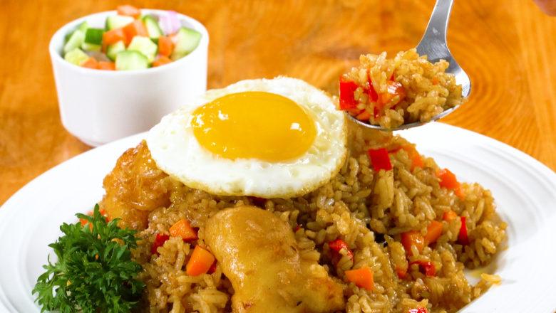 Video - Resep Nasi Goreng Rendang Ayam Crispy