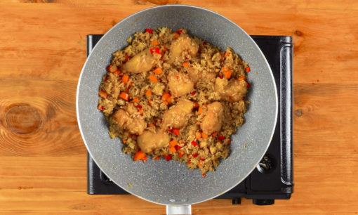 Resep Nasi Goreng Rendang Ayam Crispy - Masak Apa Hari Ini?
