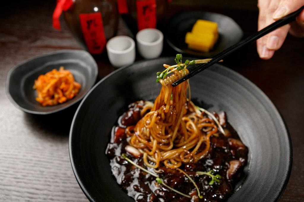 jajangmyeon, jajanan korea yang terkenal