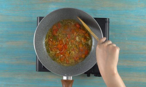 membuat saus asam manis untuk tempe bacem