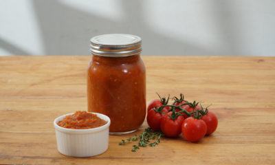 Cara membuat saus tomat di rumah tidaklah sulit.
