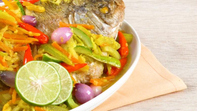 Video - Resep Ikan Goreng Acar Kuning, Hadirkan Keseruan Saat Santap Bersama
