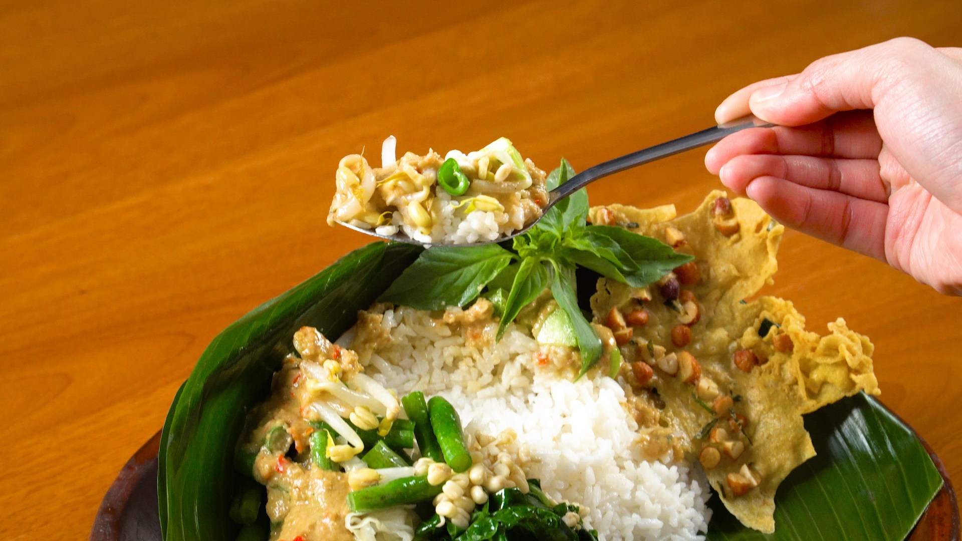 Resep Sego Pecel Khas Madiun - Masak Apa Hari Ini?