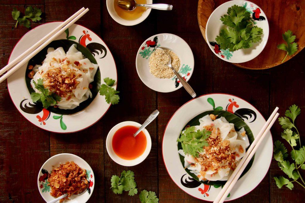 Disajikan bersama taburan bawang goreng, cocok untuk Tahun Baru Cina.