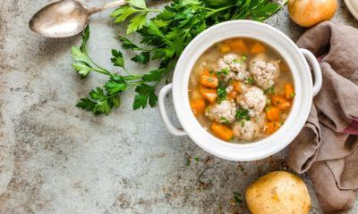 Sup Bola Daging Sapi, Ide Makan Malam Sedap Untuk Keluarga
