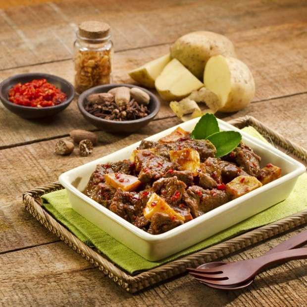 Oseng daging kentang cepat dan mudah dimasaknya.