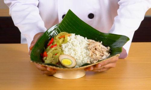 Resep nasi liwet Solo tengah disajikan.