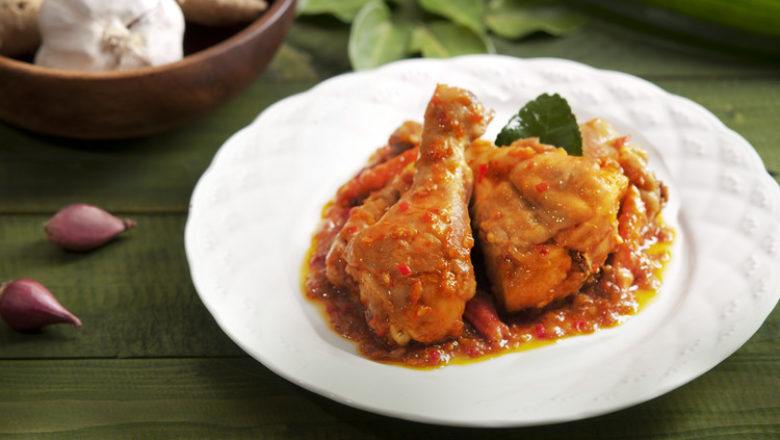 Resep Balado Ayam Pandan, Lauk Favoritnya Pencinta Pedas