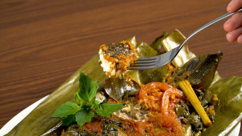 Video - Resep Pepes Ikan Mas Sederhana dan Enak untuk Buka Puasa
