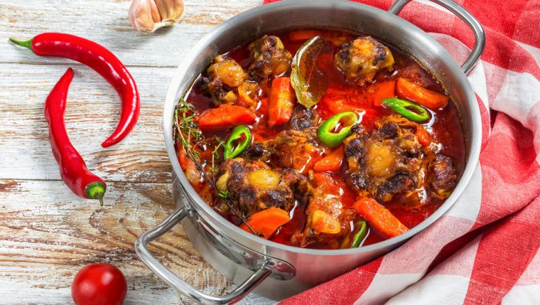 Resep Buntut Sapi Kuah Asam Padeh Khas Minang