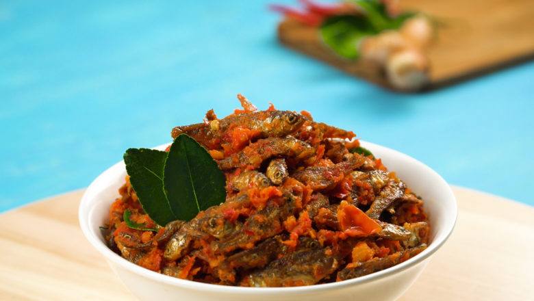 Video - Resep Balado Ikan Bilis, Rasa Pedas dan Renyahnya Bikin Tambah Terus