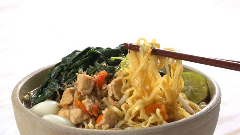 Video - Resep Mie Kangkung Pedas, Ide Praktis di Dapur