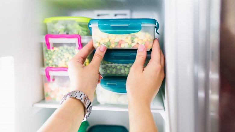 5 Bahan Makanan yang Sebaiknya Tidak Disimpan di Kulkas