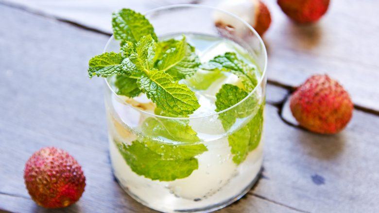 Resep Mocktail Lychee Mint Tea, Sajian a la Kafe di Rumah