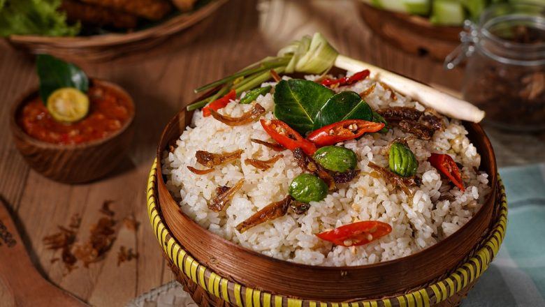 Resep Nasi Liwet Sunda Ikan Asin Petai, Dijamin Bikin Nambah