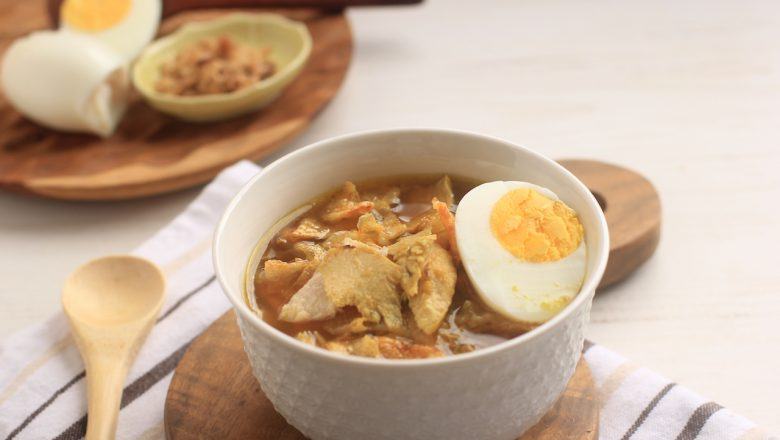 Resep Soto Kuning Ayam, Sajian Nikmat untuk Makan Siang Keluarga