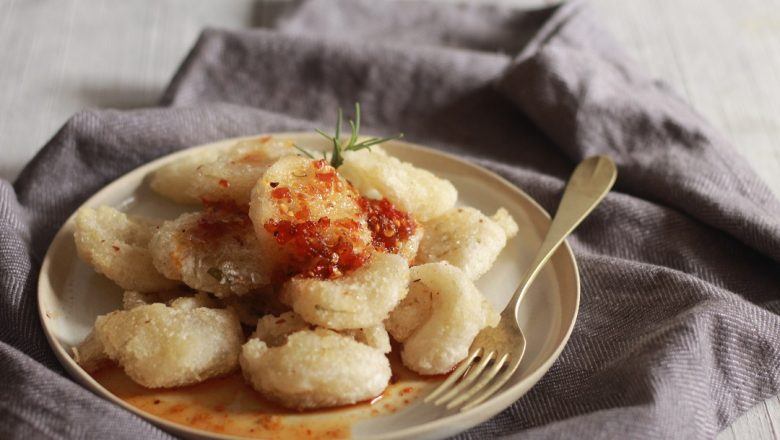 Resep Cireng Banyur Kuah Pedas Lezat yang Bikin Nagih