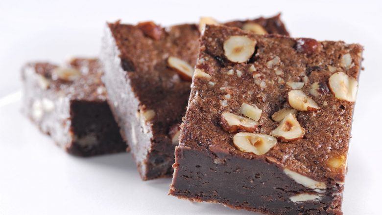 Resep Brownies Panggang Kacang Mede, Camilan Lezat yang Manjakan Lidah