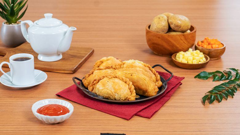 Video - Resep Karipap Isi Daging untuk Ide Takjil Kekinian