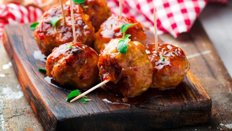 Resep Pentol Bakso Ayam Pedas Manis untuk Takjil Penggugah Selera