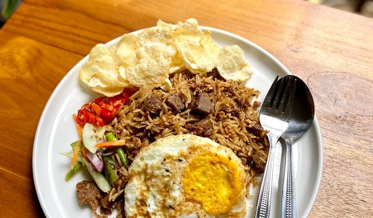 Resep Nasi Goreng Merah Bumbu Kebuli, Inspirasi Sahur Timur Tengah