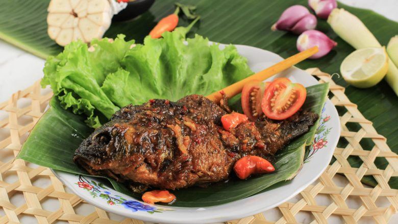 Resep Ikan Ayam Ayam Panggang Bumbu Pesmol untuk Makan Malam