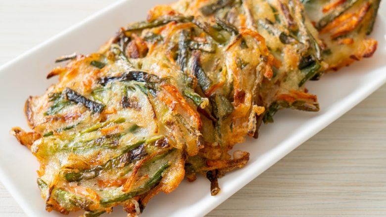 Resep Pajeon Daun Bawang, Menu Pembuka Favorit di Restoran Korea