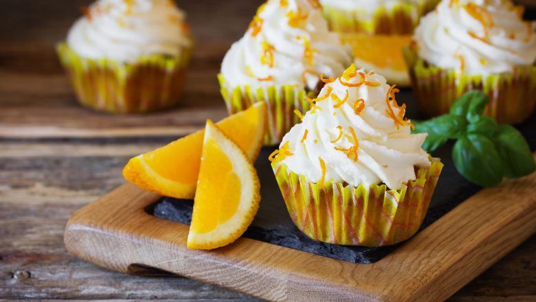 Resep Cupcake Creamy Rasa Jeruk, Dessert Teman Teh Sore