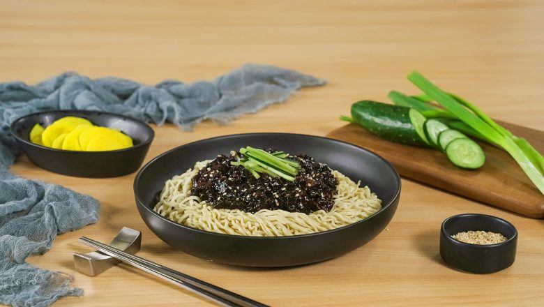 Video - Resep Jajangmyeon Mudah dan Lezat a la Restoran Korea