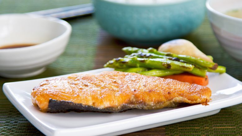 Resep Ikan Salmon Panggang a la Restoran Jepang