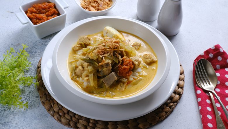 Resep Lontong Sayur Labu Siam a la Betawi Gurih dan Nikmat