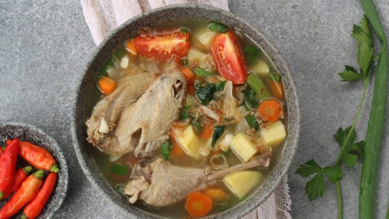 Resep Sayur Sop Ayam Kampung Enak dan Gurih