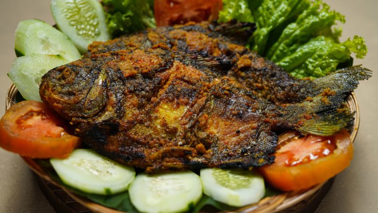 Resep Ikan Bawal Bakar Sambal Bawang, Rasa Mantap Pedas dan Manis