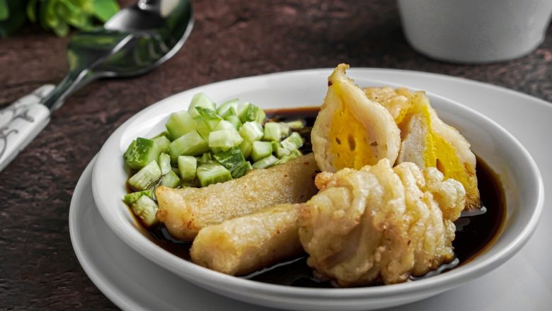 Resep Pempek Ikan Tenggiri Kuah Cuko Pedas, Sedap dan Tidak Alot